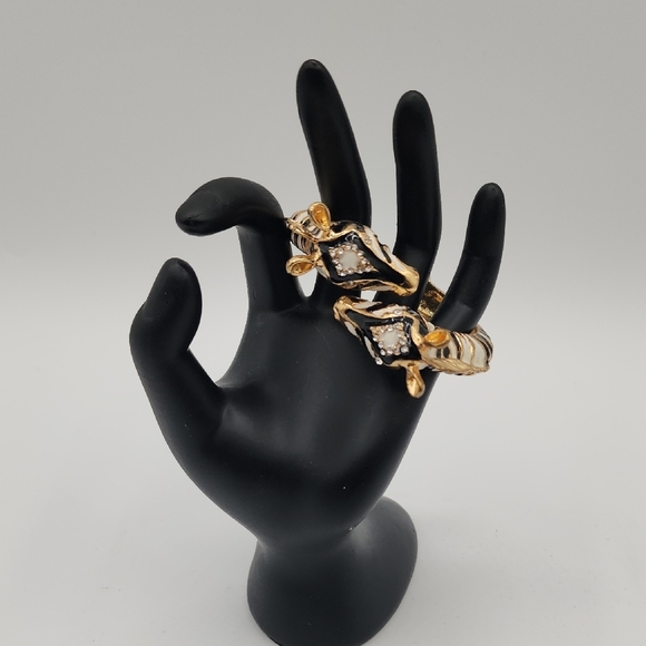 Double Zebra Enamel Striped Bangle Bracelet - Picture 2 of 10